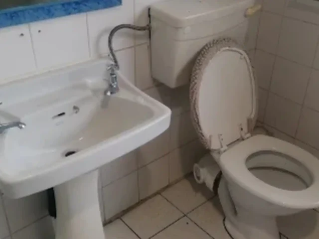 Bathroom cleaning in a Durbanville home