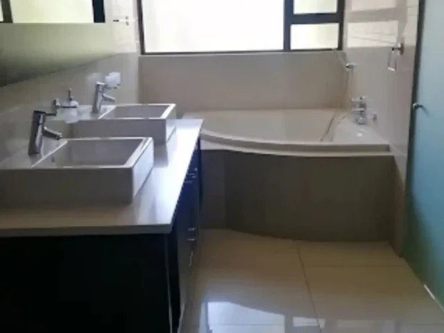 Kitchen cleaning in a Durbanville home