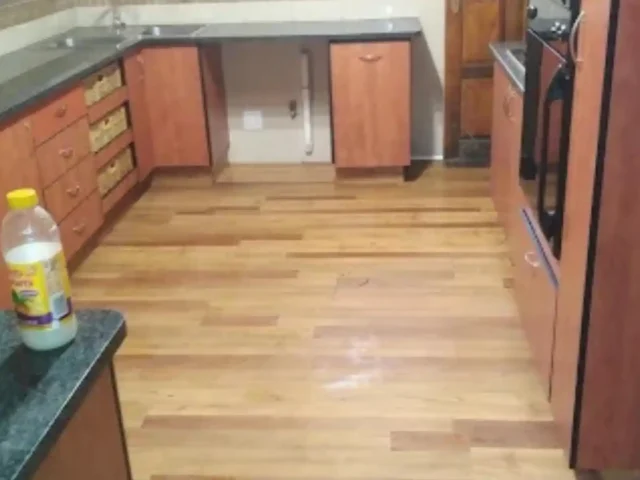 Detailed deep cleaning of household surfaces